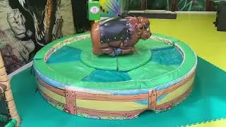 Riding Bull / Mekanisk Tjur
