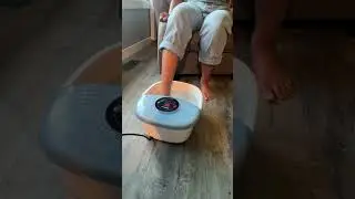 How to Use the Foot Spa Massager | Heat, Bubble & Roller Features