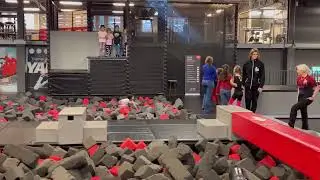 JumpYard | JumpYard Barkarby | JumpYard Trampolin Sverige| P&aring;sklov P&aring; JumpYard