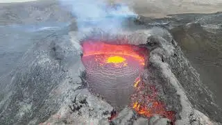 LAVA LAKE in Iceland (Fagradalsfjall Summer 2021) #volcano #iceland #lava #science #nature #geology