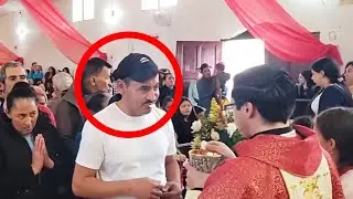 Sacerdote impide profanaci&oacute;n de la Eucarist&iacute;a