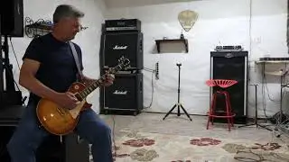 Gibson Les Paul Classic And The Peavey 5150