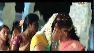 glamorous ileana in langa-davani in a temple.mp4
