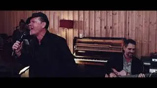 SuperBlue: Sassy - Live from The Pool