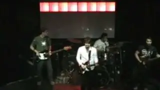 Acullia - Under Pressure (Queen)
