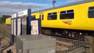 Hykeham station level crossing (lincoln) Saturday 16.8.14