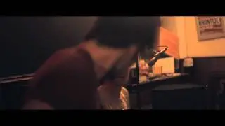 Jumping Ships - Heads Will Roll