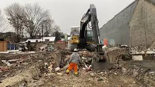 Construction in the City: New 8 Storey Building! #toronto #demolition 