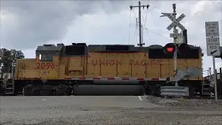 *Nice Consist* UP Mixed Freight Train - Sulphur Ave Railroad Crossing, St. Louis, MO