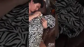Yung akala mo Bata na umiiyak