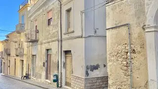 Italian House 12&rsquo;000&euro;, a real bargain, in the center of Guglionesi, 15 minutes from the sea