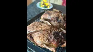 Cena De Navidad Danesa Pato Horneado Con Guarnicion Lomo De Cerdo Con Su Chicharron