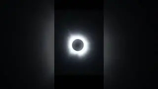 TOTAL SOLAR ECLIPSE WITH SHADOW BANDS