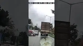 Unbelievable Near Miss in Bengaluru Rain &ndash; #bangalore #accident #rain #bike #disaster