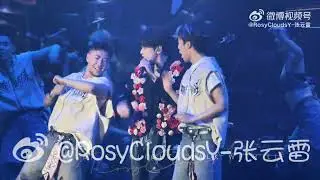 @小辮儿張雲雷 #張雲雷 #靠近 妳 20260111 #濟南生日場演唱會（下）  前台視角（感謝檸檬粉絲