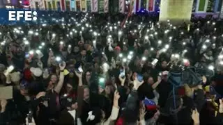 Unos dos mil venezolanos celebran la 