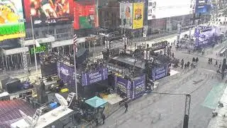 Robyn Dancing on My Own Soundcheck in Times Square for New Year's Eve 
