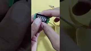 Battery level indicator easy to use #shorts