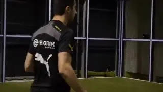 Henrikh Mkhitaryan Borussia Dortmund. instructional video on football feints