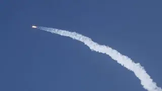 SpaceX launches Starlink satellites from fog-shrouded Cape Canaveral