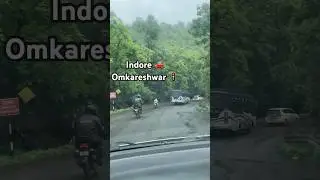 Indore to Omkaresware by road.