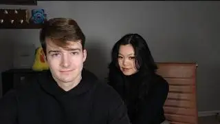 Teaching my Girlfriend how to play Clash Royale