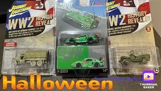 Mini GT пара Rexy и Roxy, а также немного Johnny Lightning
