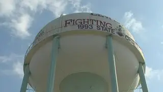 Residents say final farewells to iconic Lewisville water tower