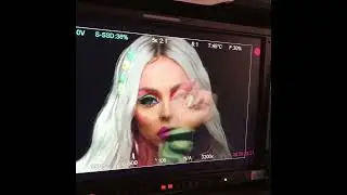 Jesy nelson. Visual Only you of era LM5 show/LM5 tour