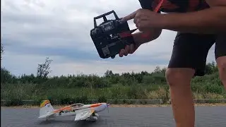 Extra 300 &uuml;berrascht dreht sich wie eine Rakete,rcmodelbau fun extrem kunstflug der erxtra klasse