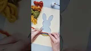 Easy and fun Easter craft idea for kids. Bunny craft with yarn. Make an Easter bunny d&eacute;cor at home.