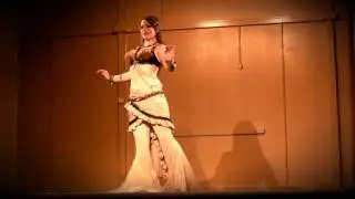 Alexis Southall performing The Wayward Machine