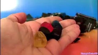 Angry Birds Halloween Fruit Gummies Review By DisneyCollectorBR