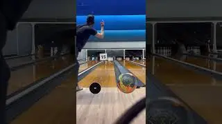 That break point ! #bowling #twohandedbowling #youtubevideo #ytshorts #creator #trendingshorts