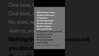 The Neighbourhood - Sweater Weather (lyrics spotify version)
