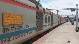 02502 Howrah Bangalore Durga Puja Special| Train Journey| #railgame #indianrailways #trainjourney ✌✌