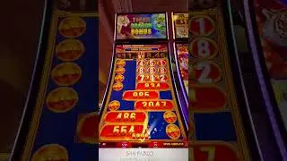 Dragon and Tiger Bonus Slot Machine #shorts  #slot #slotscasinogames