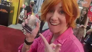 Asking Cosplayer to open a One Piece Pack | Con-Tent #bandai #bandaitcg #animeexpo