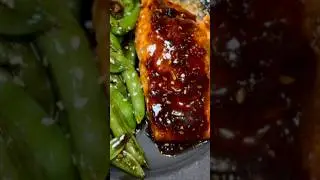 Easy, healthy 20-min honey-garlic salmon #easyhealthyrecipes #salmonrecipe #recipe #easyrecipe