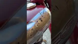 Хром и вмятины на вишневке это шарм времени 🍒Jawa 356