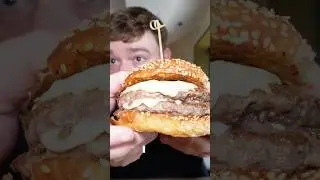 An absurdly good cheeseburger. #phillyfood