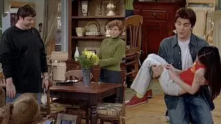 Drake & Josh - Walter Orders Drake, To Carry Megan Upstairs, Without Knowing He&rsquo;s Hurt