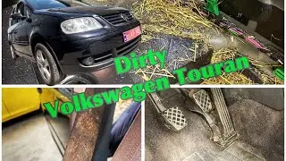Dirty Volkswagen Touran