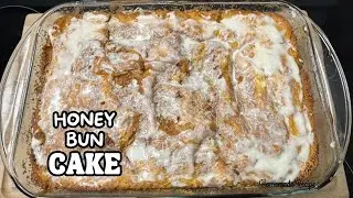 This Honey Bun Cake Tastes Like a Cinnamon Roll