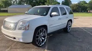 2008 Yukon Denali on 28&rdquo; GMC Replica Wheels