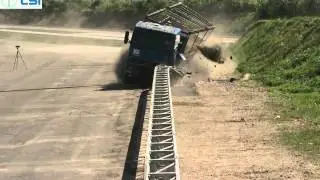 Nuovo guard rail made in Autovie Venete. Truck Crash test