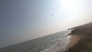 Planeur LIDL en mousse au dessus de la mer - Luc sur Mer - 20 septembre 2024