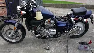 Honda Super Magna VF 750 Praca Silnika