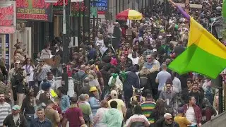 Time lapse of Bourbon Street crowds on Mardi Gras Day in New Orleans