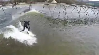 Surf Snowdonia - the advanced wave
